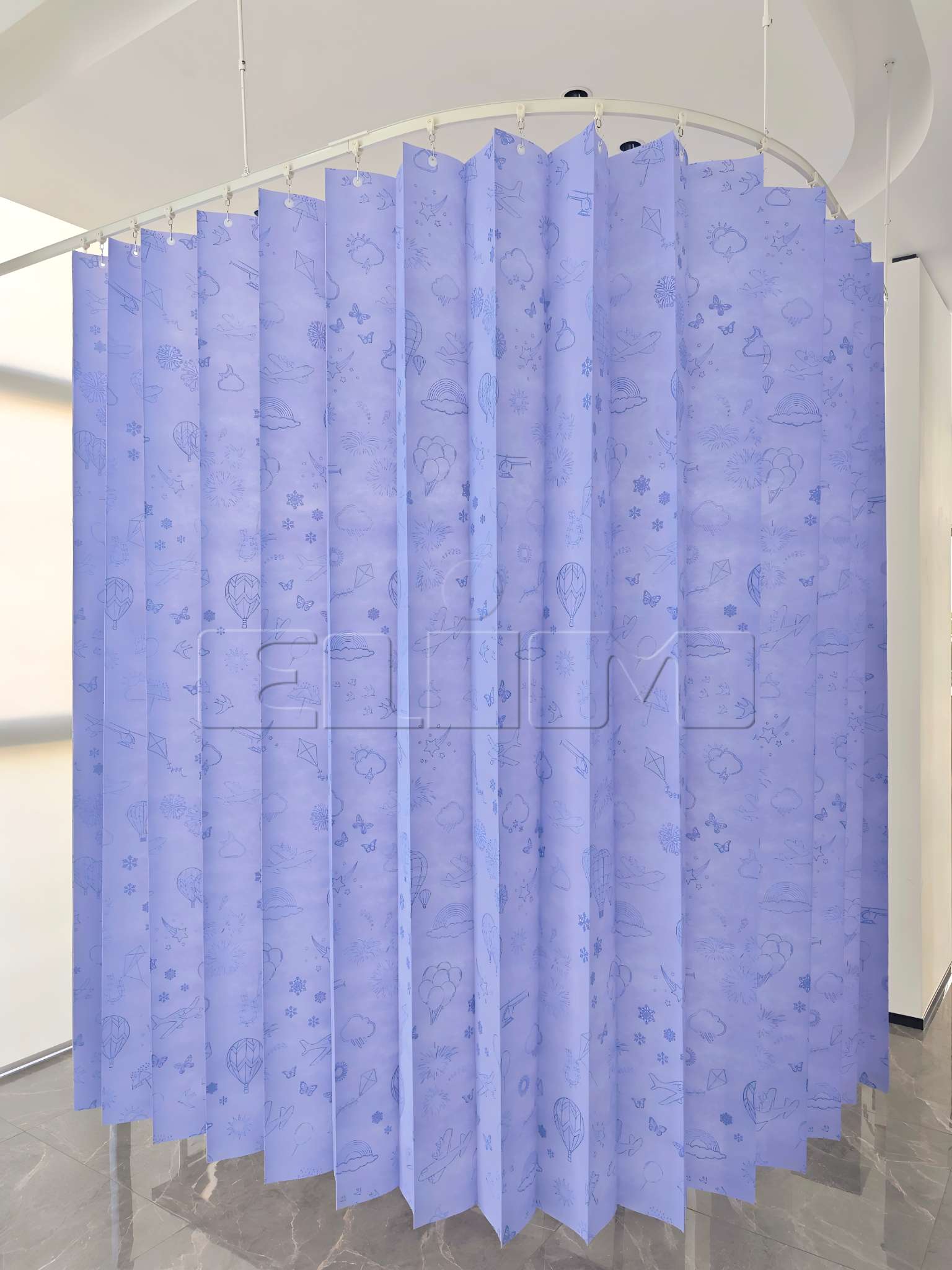 Eldobható, újrahasznosítható szekrényfüggönyök